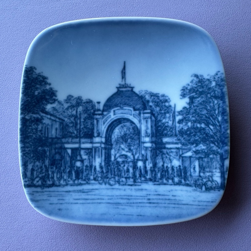 Vintage Royal Copenhagen Tivoli Porcelain B&G Plaquette 1710/5708 Kjeld Bonfils